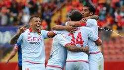 Viene de ser figura en Unión Española: la UC pone sus ojos en el Pulpo González como refuerzo