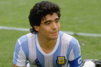 Enfermera confesó que la obligaron a decir que había controlado a Maradona antes de morir