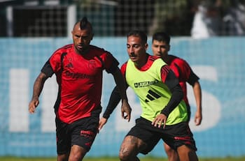 VIDEO | Arturo Vidal le da una alegría a Fernando Ortiz y Colo Colo ya se enfoca en Audax Italiano