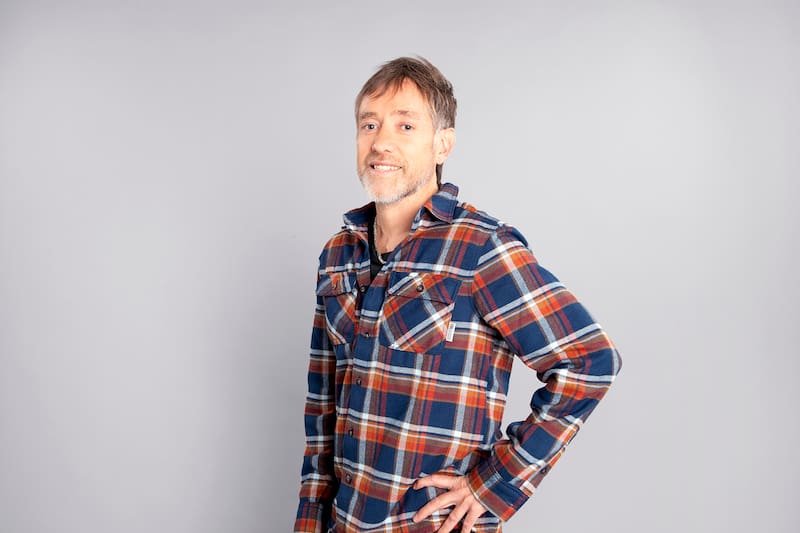 Es el hermano de Pangal Andrade.