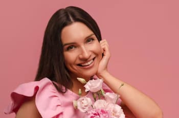 Estos son los nombres de mujer más femeninos, según la IA