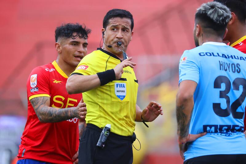 Felipe González en el Unión Española vs Deportes Iquique. Foto: Agencia Aton.