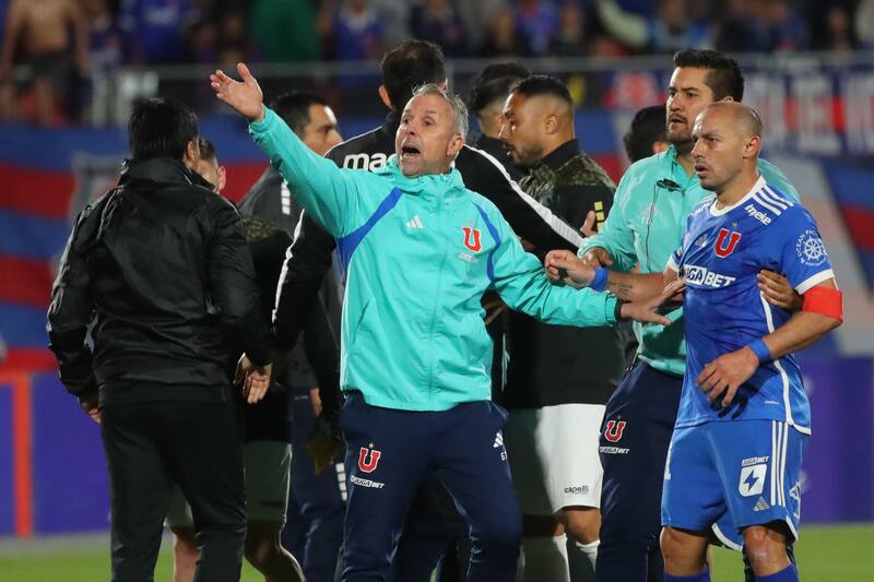 El entrenador de Universidad de Chile, Gustavo Alvarez.