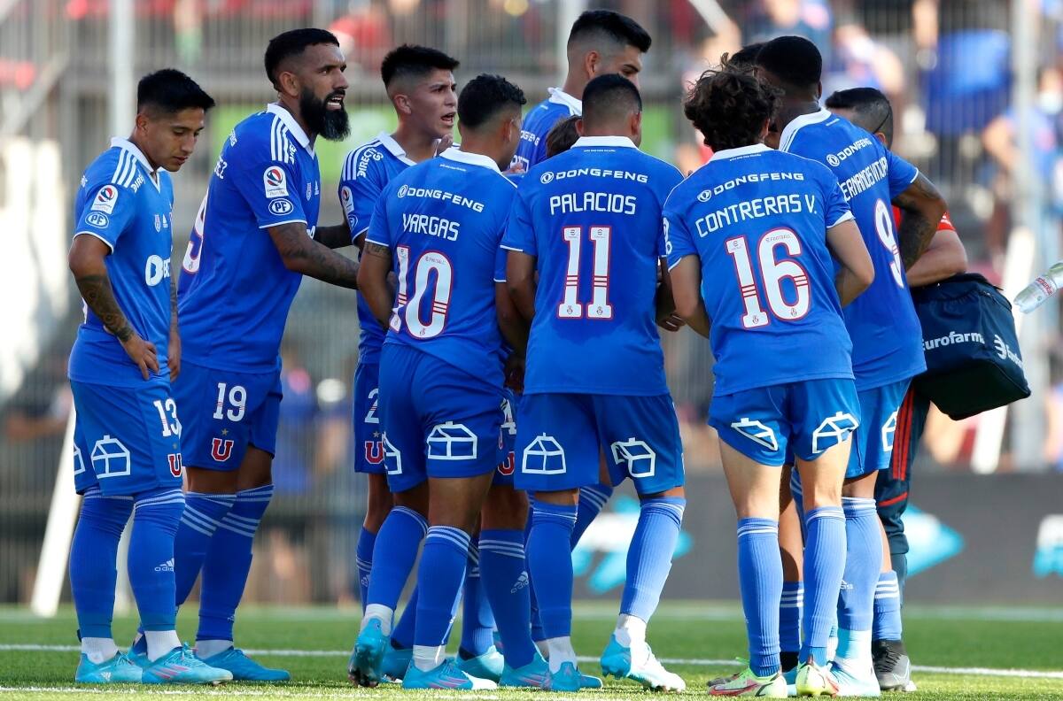Segunda vida: jugador que iba a ser desechado por la U se mantendría hasta mitad de año