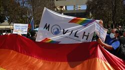 Joven fue apuñalado por defender a su pareja de insultos homofóbicos en Pucón