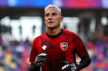 ¿Se reactiva el interés de Colo Colo? Keylor Navas quiere dejar Newell’s y ya busca club