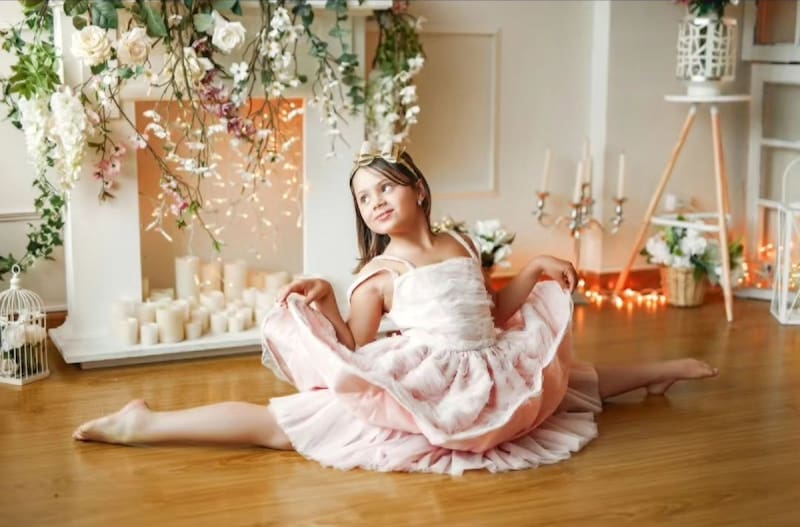 Es la menor de las hijas de Álvaro Ballero.