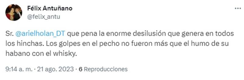 Hinchas de Independiente critican a Ariel Holan por no volver a Independiente de Avellaneda.