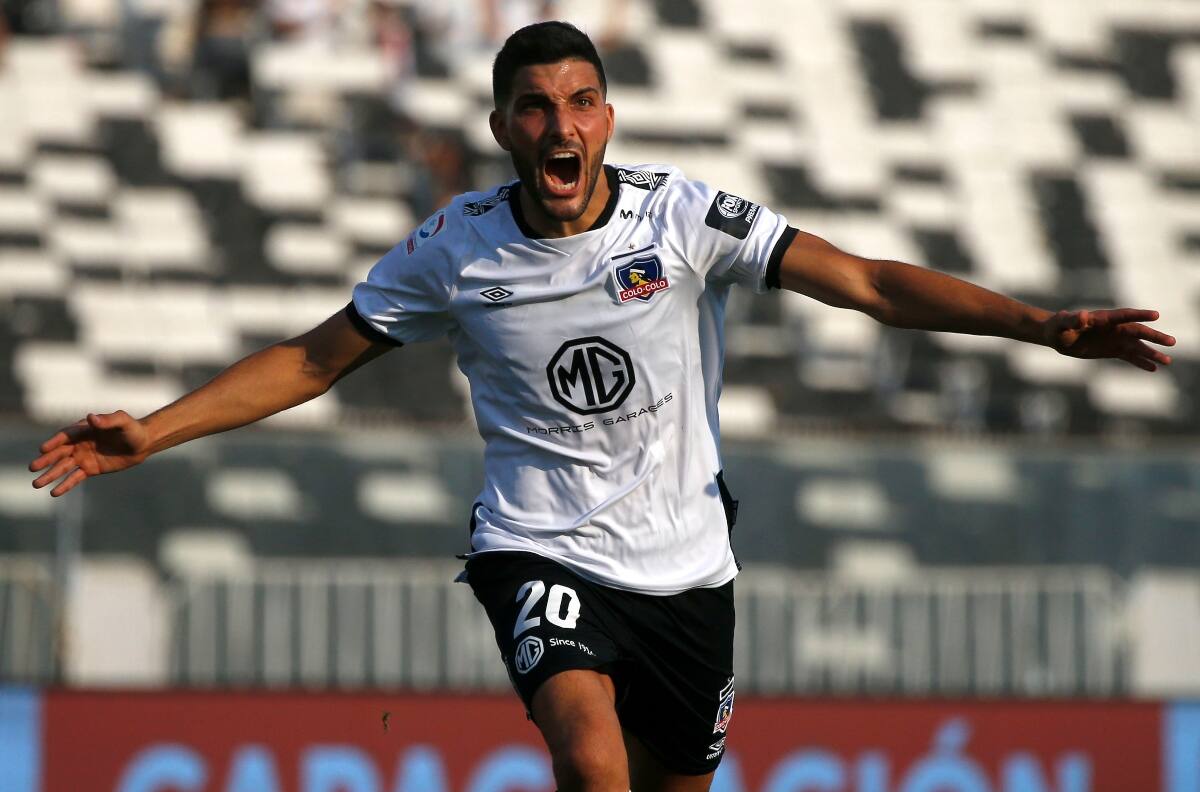 El fichaje de un 9 en Colo Colo depende exclusivamente de Nicolás Blandi