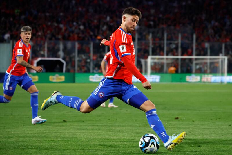 Felipe Loyola, tras su buena temporada en Huachipato, fue llamado por primera vez a la Selección Chilena. (Foto: Photosport)