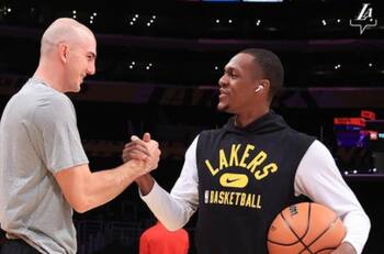 Los Angeles Lakers homenajeó a Alex Caruso con un video en el Staples Center