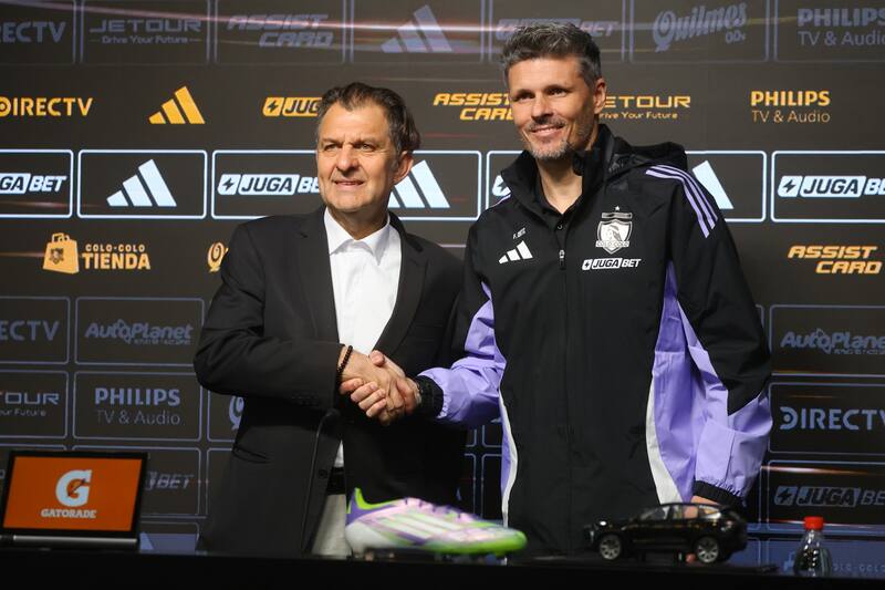 Colo Colo cumplió con el primer fichaje para Ortiz: Matías Fernández. Foto: Aton.