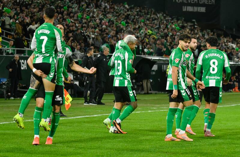 Buscarán acercarse a los primeros puestos de la tabla Foto: Agencia EFE