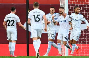 Una locura: Con este gol, Klich puso el 3-3 para el Leeds ante Liverpool