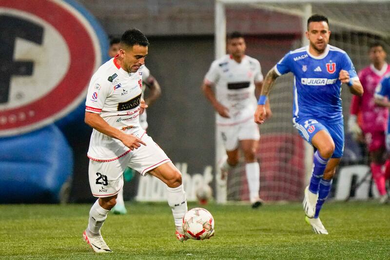 Maximiliano Quinteros se refirió a la posibilidad de recibir un incentivo de la U para ganarle a Colo Colo. Foto: Aton.