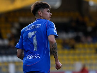 Expulsado y haciendo Pato Yáñez a la barra rival: Maxi Guerrero y su día de furia en U. de Chile