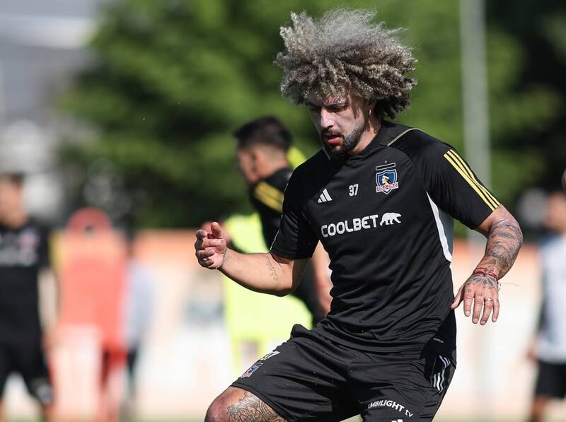 Maximiliano Falcón entrenando en el Estadio Monumental