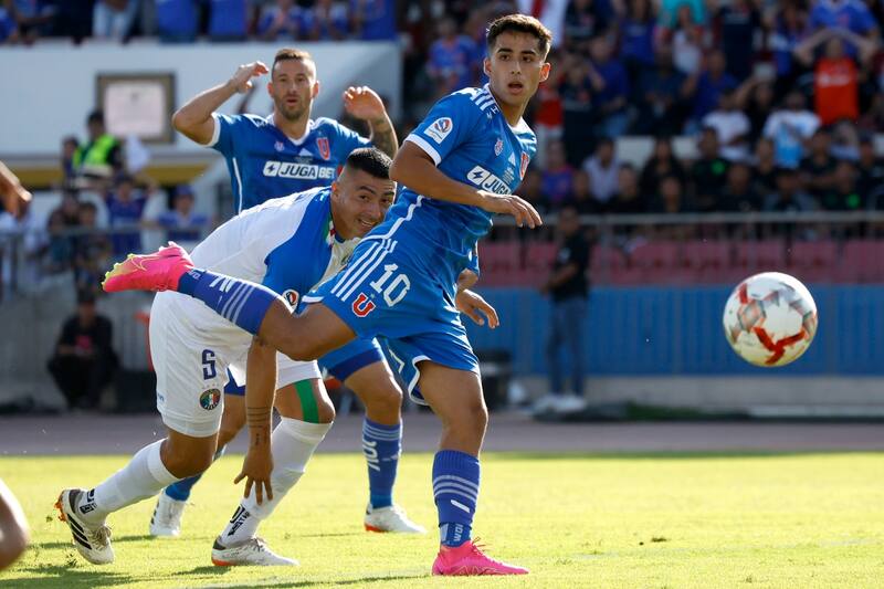 Le recomiendan a Lucas Assadi ver videos de Luciano Cabral. Foto: Aton.