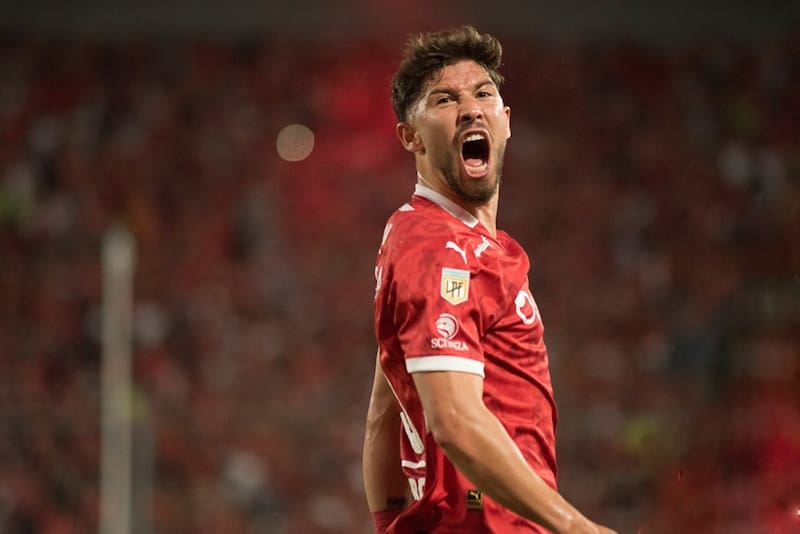 El volante de La Roja ha sido figura en Argentina. Foto: Facebook Club Atlético Independiente.