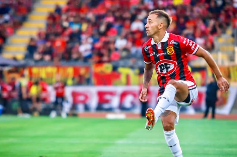 El delantero habló del mal momento de Rangers. Foto: Agencia Aton.