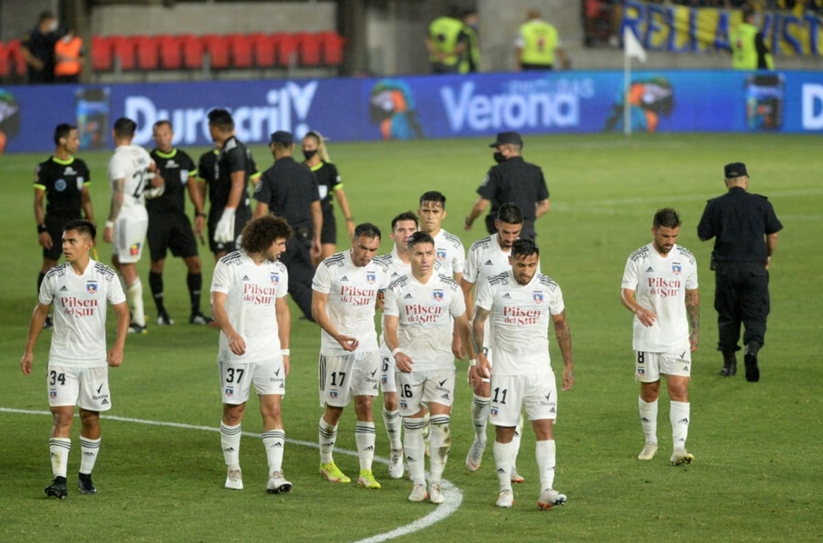 El lío que se le puede generar Gustavo Quinteros en Colo Colo pensando en la Copa Libertadores