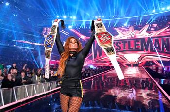 La WWE bajo la lupa: Empleado dio positivo al COVID-19 tras Wrestlemania 36