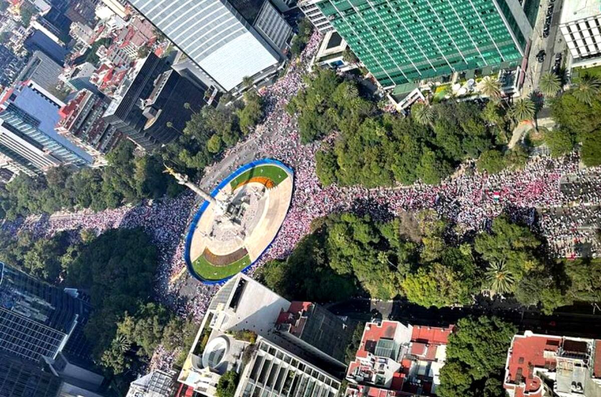 VIDEO | Impactante: Más de 200.000 personas marchan por la democracia en México