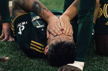 VIDEO | De héroe a villano: Felipe Mora falló penal clave en la definición de la Copa MLS