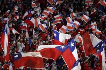 Cábalas y asaíto: La mejor forma de "ayudar" a La Roja a la distancia