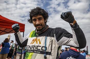 El orgullo de Giovanni Enrico tras subirse al podio del Rally Dakar