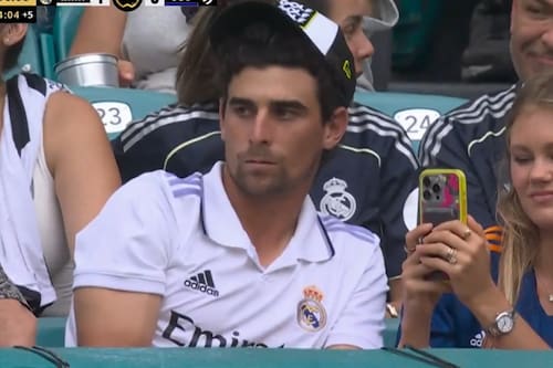 VIDEO | Transmisión oficial captó a Joaquín Niemann viendo al Real Madrid ante la Juventus