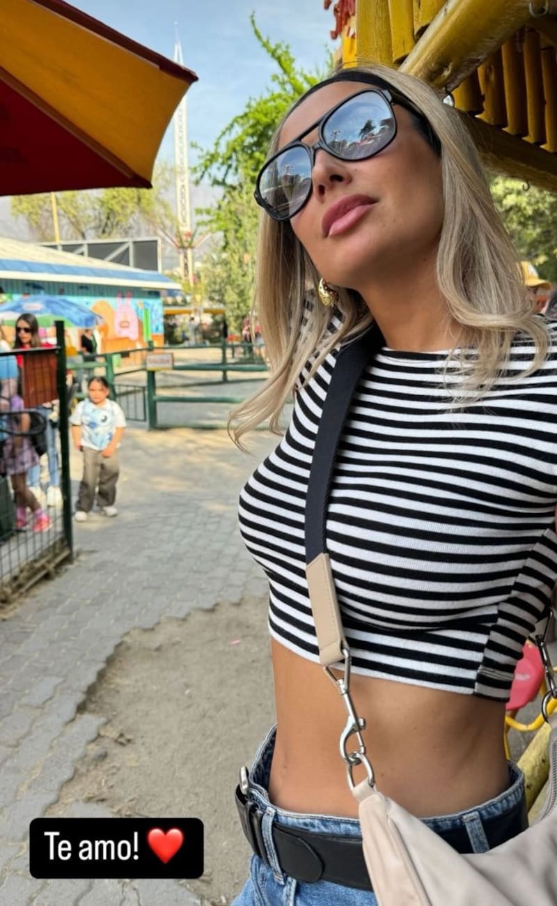 Francisco Kaminski compartió una fotografía expresando su amor por Camila Andrade.