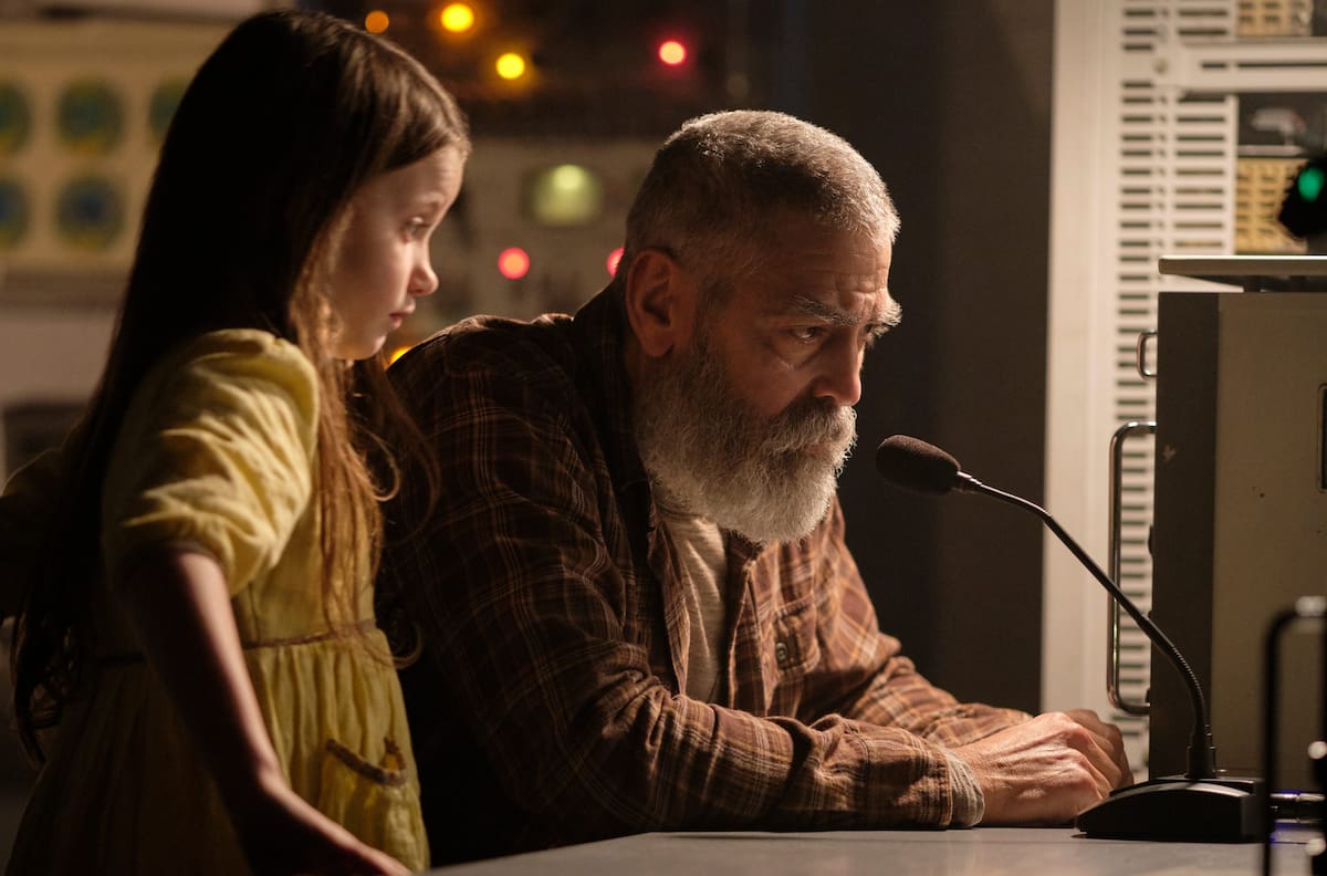 "Cielo de medianoche": Revisa el trailer de la nueva cinta de Netflix protagonizada y dirigida por George Clooney