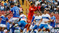 “No me puedo retirar, no me puedo ir de Chile sin jugar en Universidad Católica”