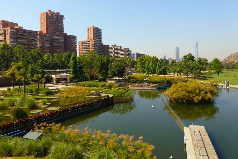 Este es uno de los parques más grandes de la ciudad.