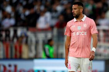 Era un golpe al mercado: el plan B que manejaba la UC ante una posible salida de Mauricio Isla