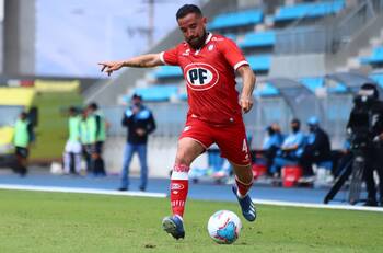 Fernando Cordero se lanzó con todo en contra Seremi de Salud por fuerte brote en La Calera