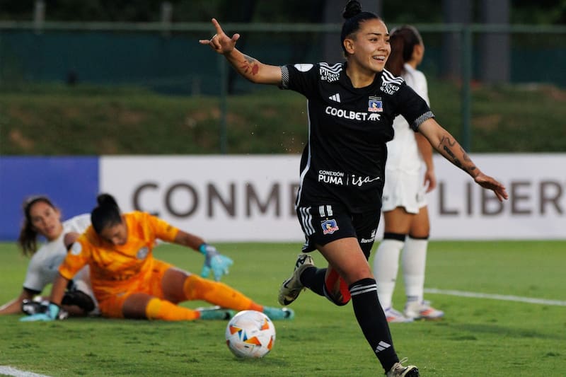 Colo Colo que si no le gana a Santos complica sus opciones.