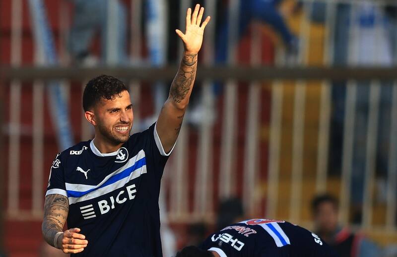 , defensor de Universidad Católica. Foto: Agencia Aton.