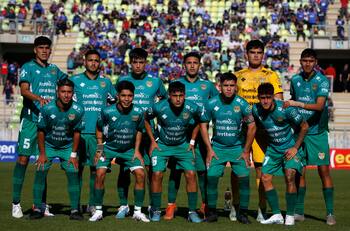 Equipo de Tercera A sorprende y anuncia a Universidad de Chile para su noche estelar