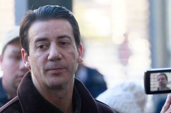 "Yo doy la vida por ustedes": La incansable petición de Tea Time a Carabineros para no ser detenido en fiesta clandestina