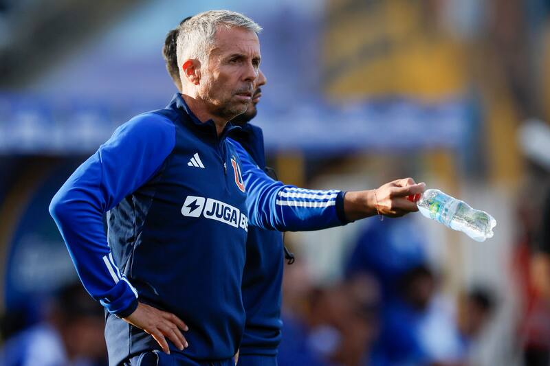 le habló al hincha azul por el tema refuerzos.