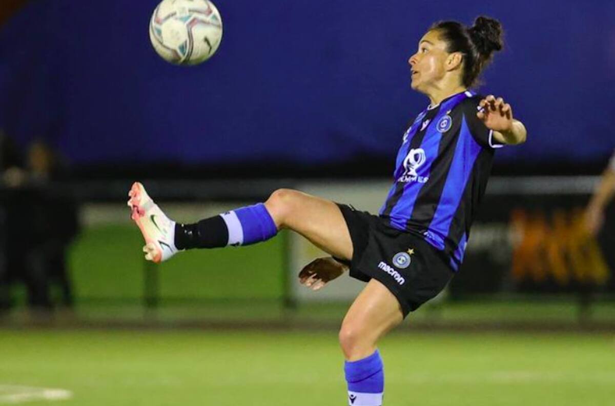 Cote Rojas salió nuevamente campeona y goleadora del torneo en Australia junto al Salisbury Inter
