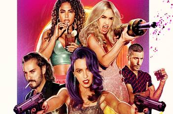 Sangre, sensualidad y humor negro marcan el adelanto de Netflix de “Sky Rojo”