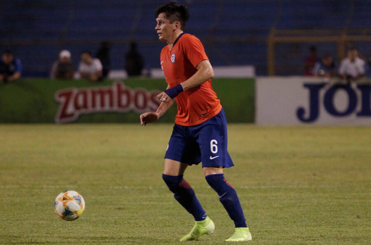 Alfonso Parot celebró su cumpleaños en la concentración de la Roja