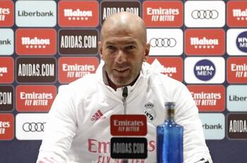 Zinedine Zidane se enojó con periodista por pregunta sobre salida del Real Madrid: "No sabes nada"