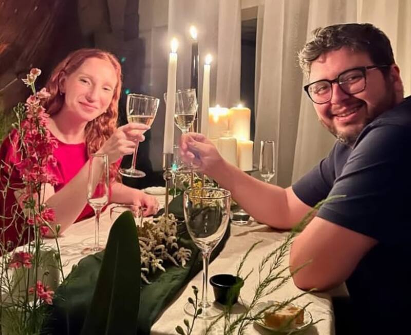 Luis Slimming y Ana Pulgar en sus bodas de cuero. Créditos: Instagram