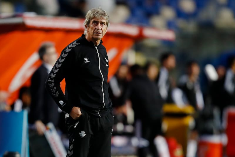 Manuel Pellegrini tiene la misión de dejar al Real Betis lo más arriba posible en La Liga 2022-2023. Foto: Aton.