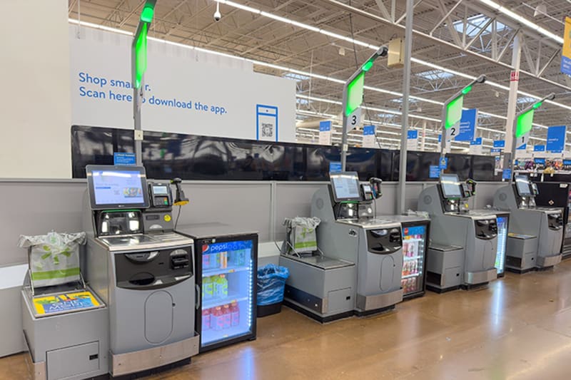 La medida ya comenzó a aplicarse en algunos de los locales de la cadena internacional.