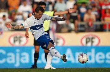 "He dejado todo": El ex UC Darío Bottinelli anunció su retiro del fútbol profesional